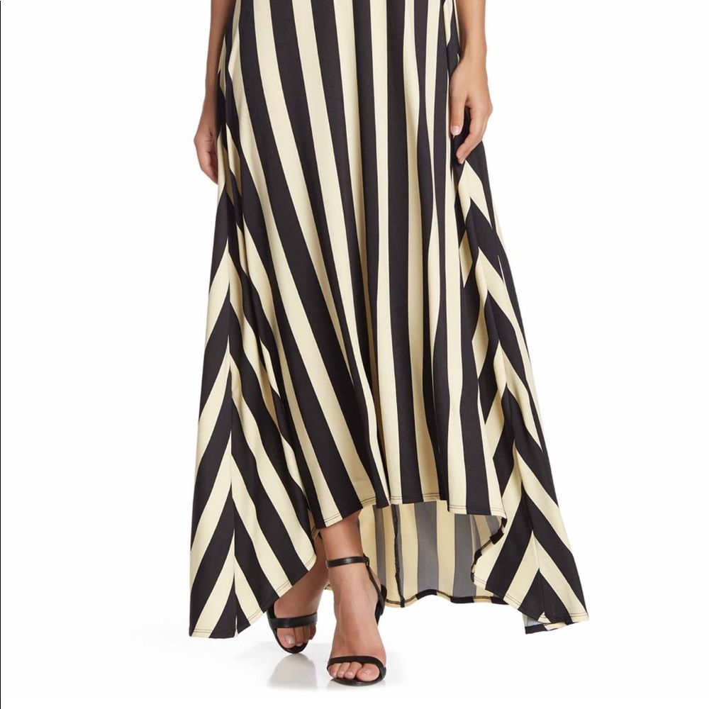 Go Couture Scoop Neck High/Low Maxi Dress - Picture 3 of 8